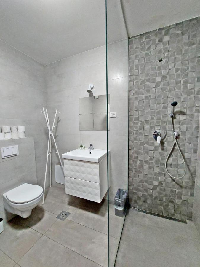 Rose Valley, Modern Studios & Apartments ليوبليانا المظهر الخارجي الصورة