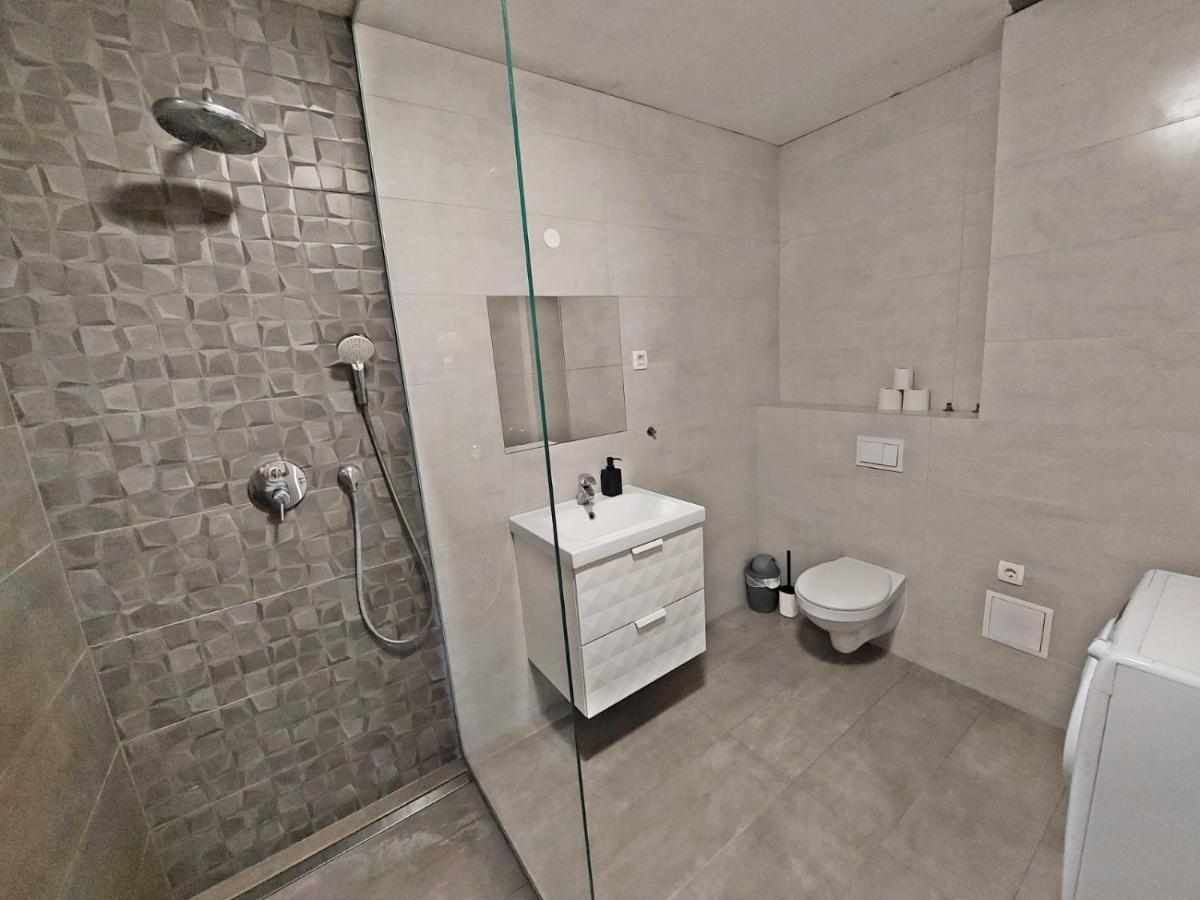 Rose Valley, Modern Studios & Apartments ليوبليانا المظهر الخارجي الصورة