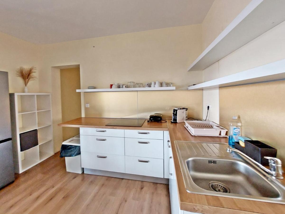 Rose Valley, Modern Studios & Apartments ليوبليانا المظهر الخارجي الصورة